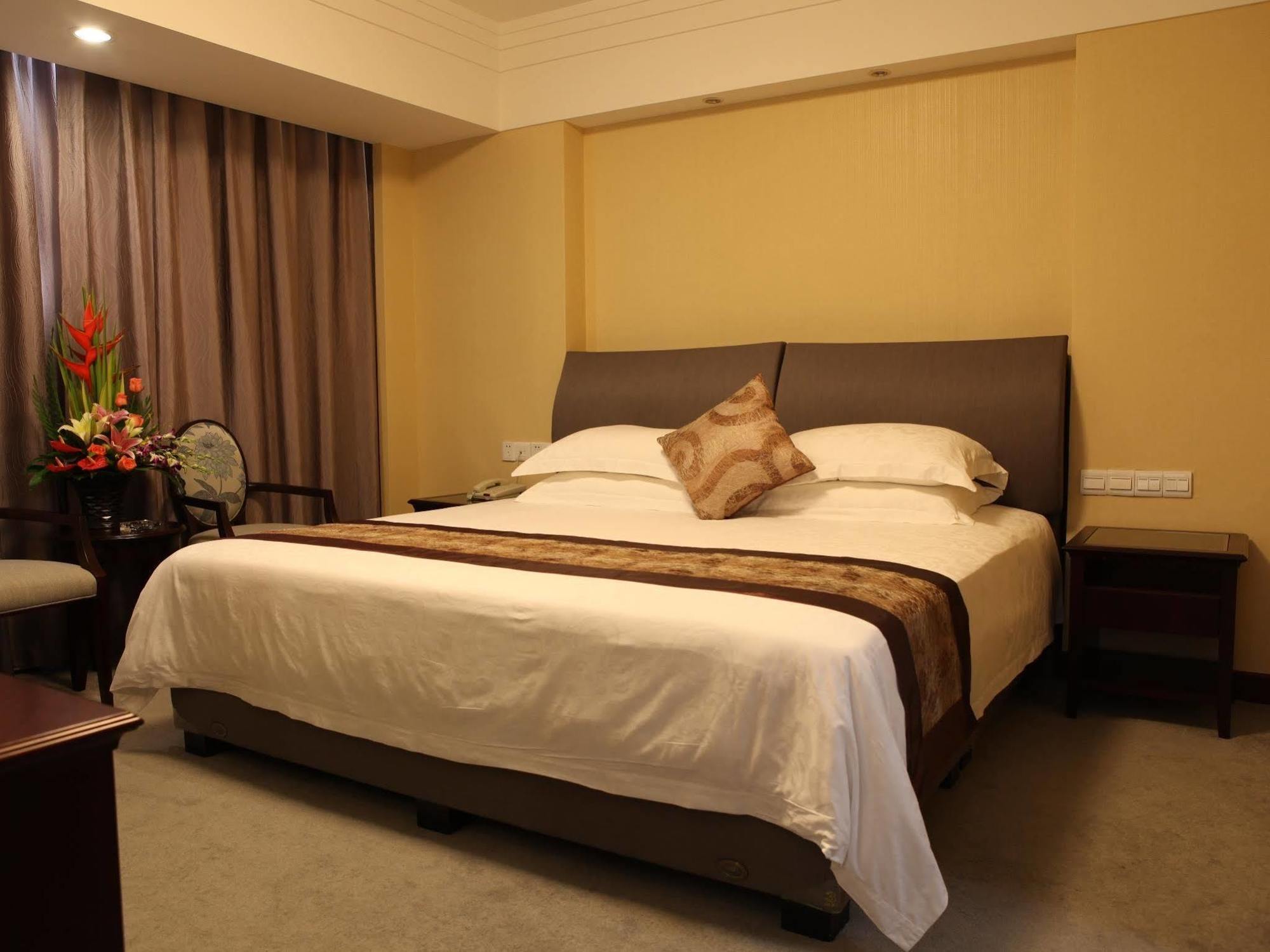 Sanyu Hotel Canton Esterno foto